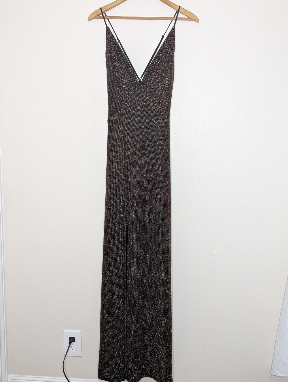 Leith Black & Metallic Gold Full-Length Gown Women's Medium Bodycon Prom Dress